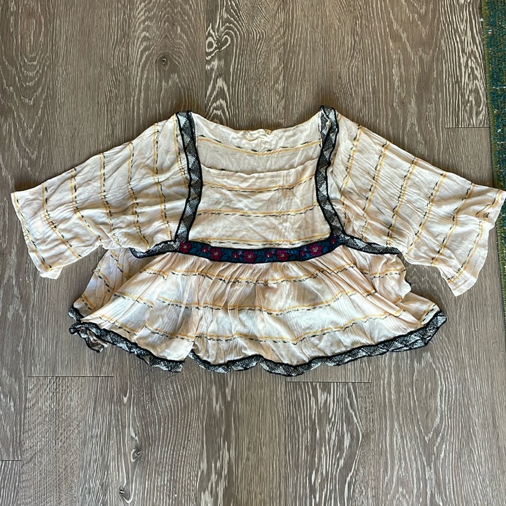 Urban Outfitters Hayden Embroidered Babydoll Top - Picture 1 of 3